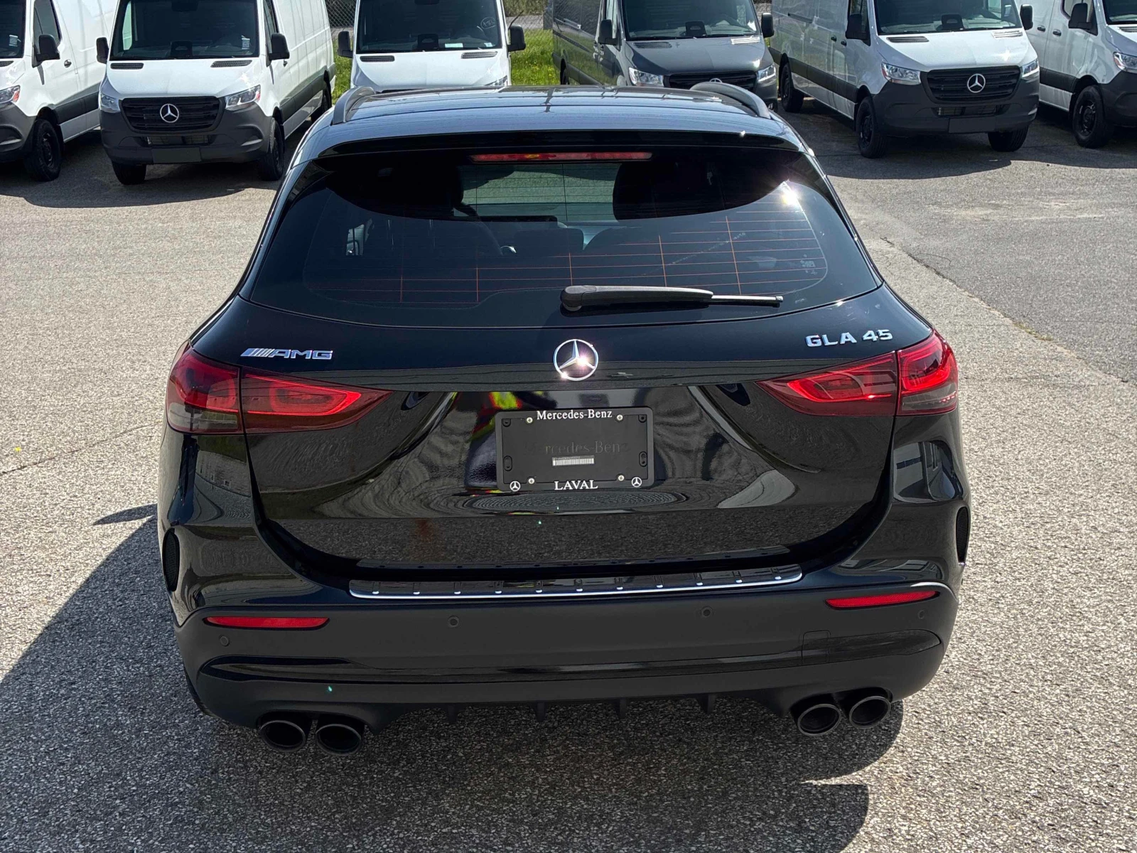 Mercedes-Benz GLA 45 AMG * АВТОКРЕДИТ БЕЗ ПЪРВОНАЧАЛНА ВНОСКА* , снимка 4 - Автомобили и джипове - 56065752