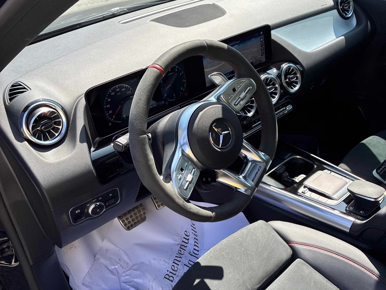 Mercedes-Benz GLA 45 AMG * АВТОКРЕДИТ БЕЗ ПЪРВОНАЧАЛНА ВНОСКА* , снимка 5 - Автомобили и джипове - 56065752