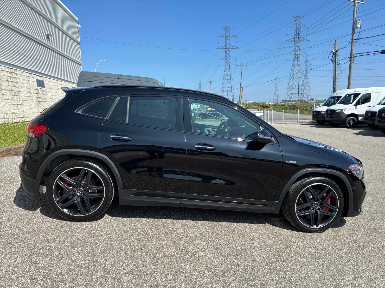 Mercedes-Benz GLA 45 AMG * АВТОКРЕДИТ БЕЗ ПЪРВОНАЧАЛНА ВНОСКА* , снимка 3 - Автомобили и джипове - 56065752