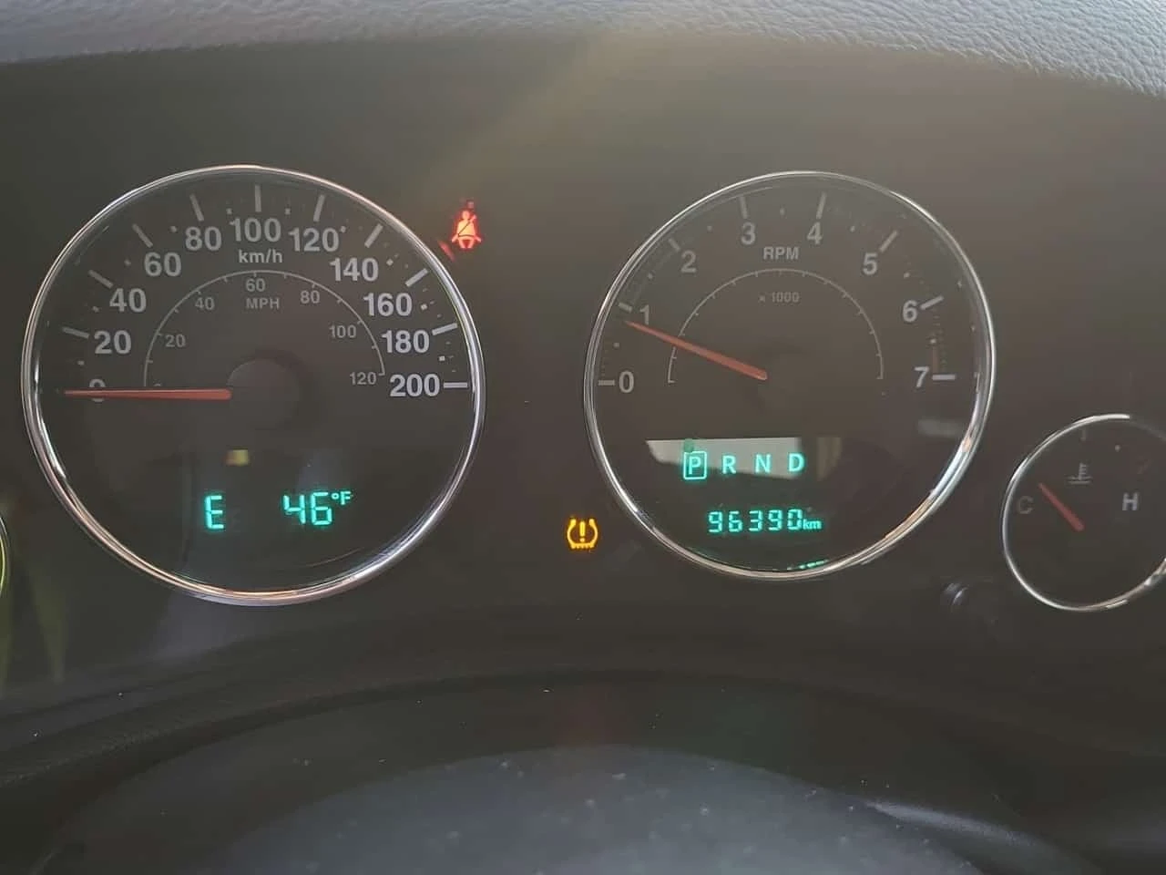 Jeep Wrangler * 4x4 Sahara * CARFAX * ПОДГРЕВ * , снимка 10 - Автомобили и джипове - 56313628