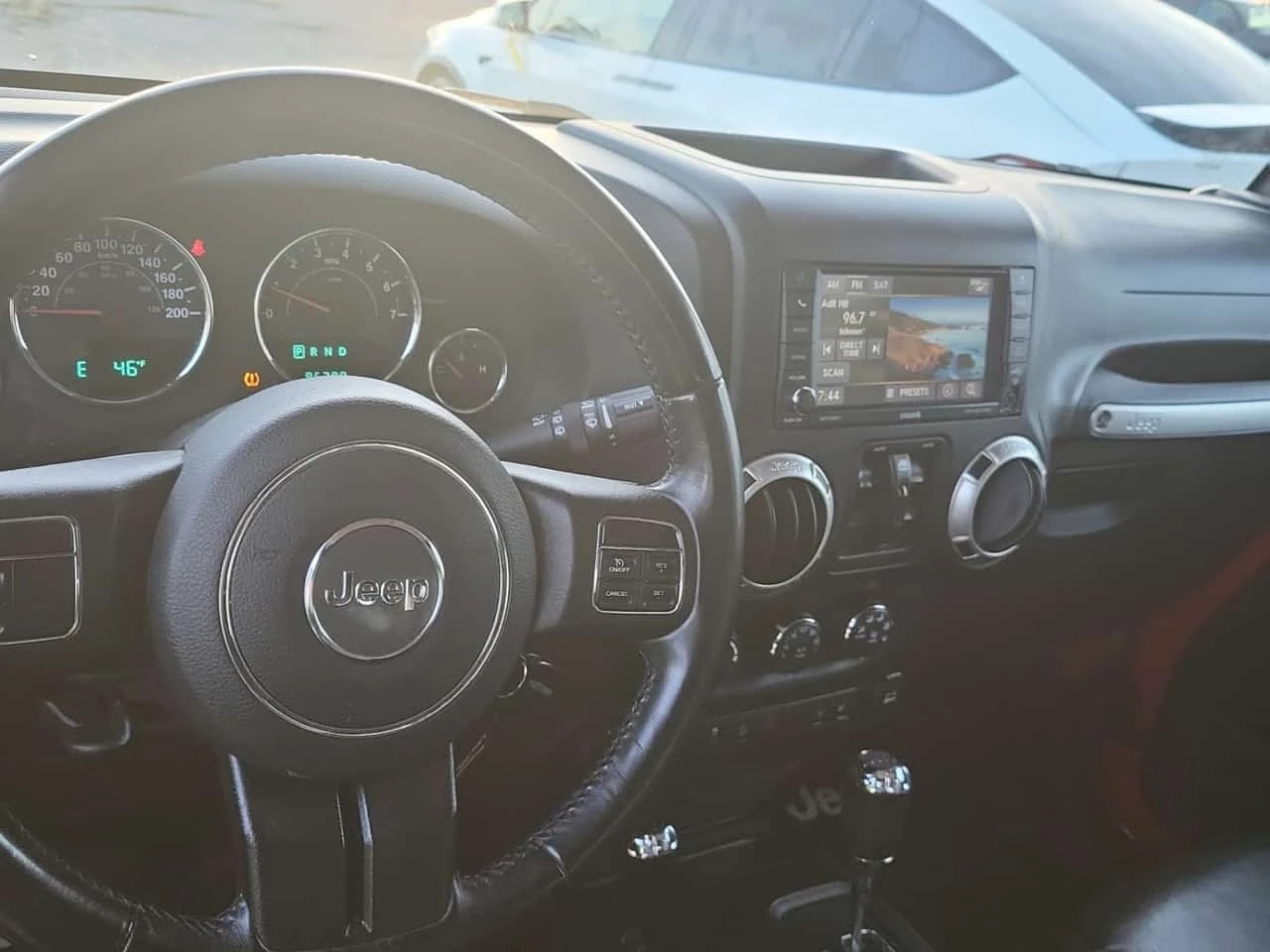 Jeep Wrangler * 4x4 Sahara * CARFAX * ПОДГРЕВ * , снимка 11 - Автомобили и джипове - 56313628