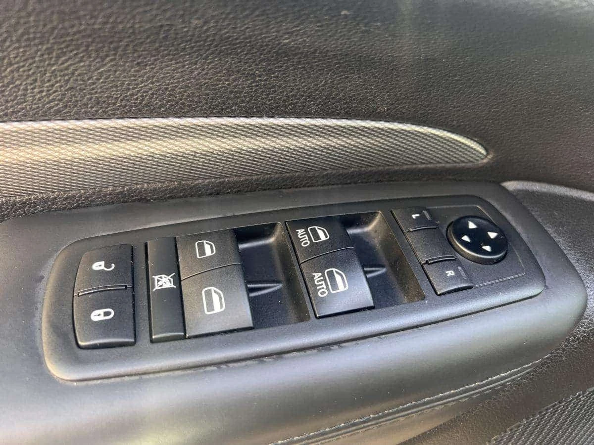 Dodge Durango * 5.7 R/T | AWD | Sunroof | Aftermarket DVD | 7 Pa | Mobile.bg � ����������� 14