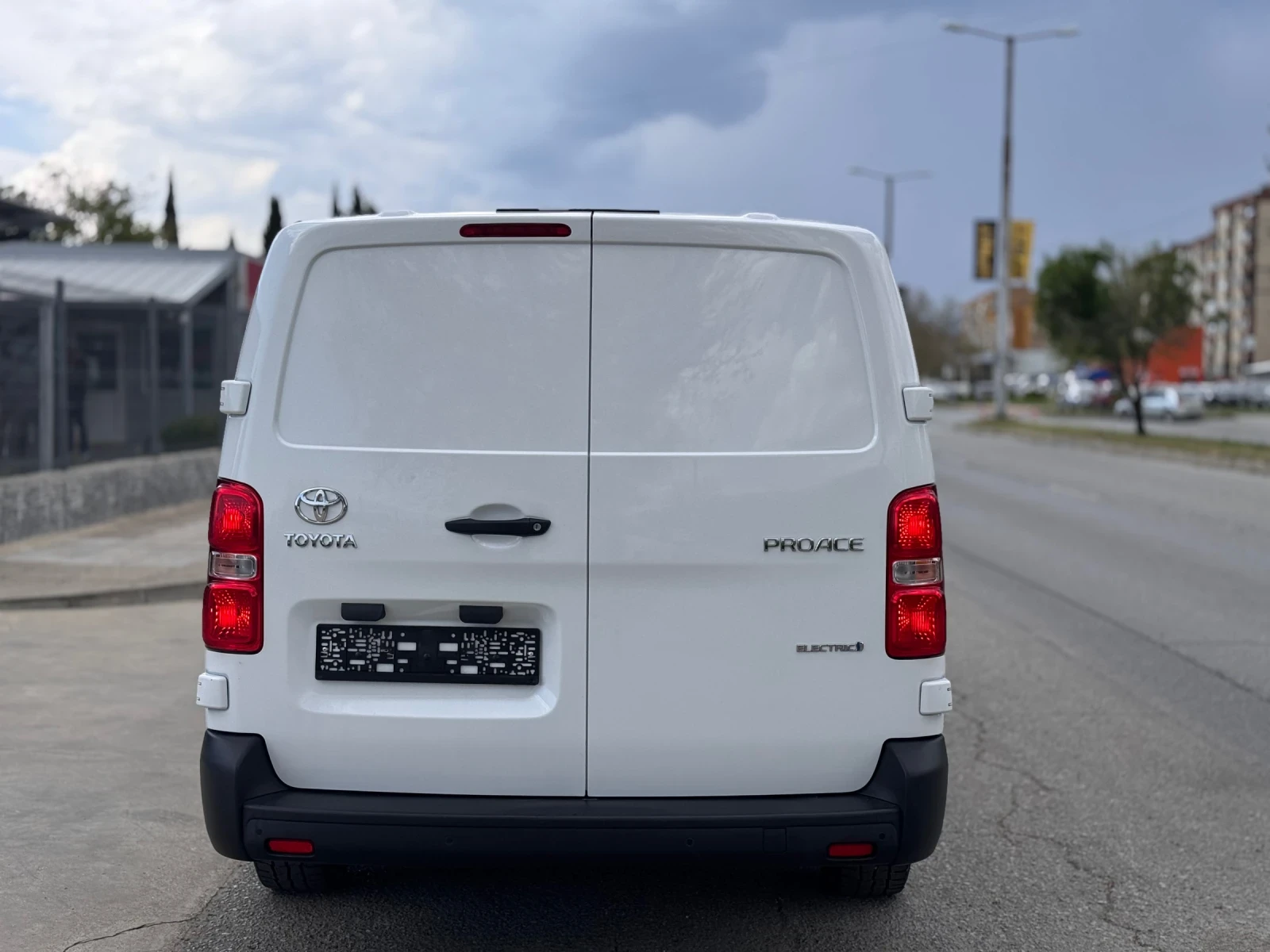 Toyota Proace Electric L2 Kasten* 75Kwh* БЕЗ АНАЛОГ*  - изображение 4
