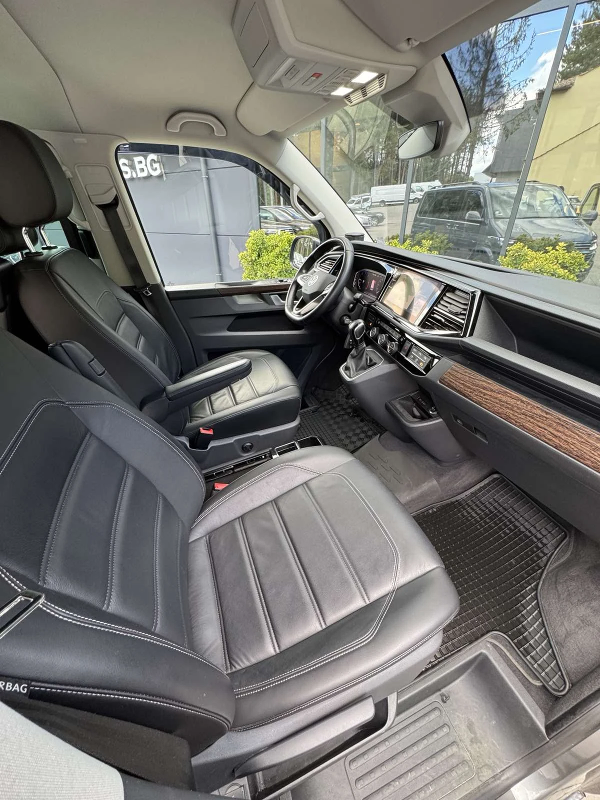 VW Multivan BULLI 4MOTION - изображение 10