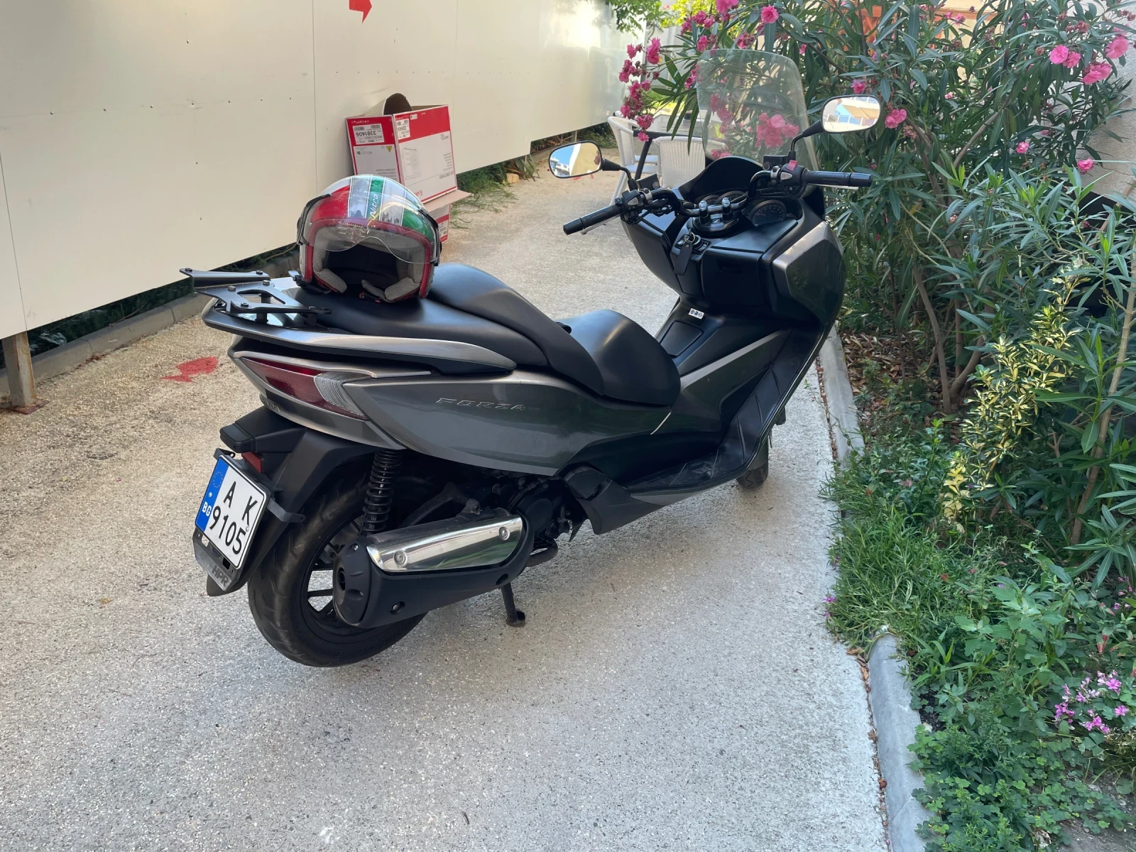 Honda Forza, снимка 4 - Мотоциклети и мототехника - 55621447
