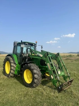      John Deere 6520