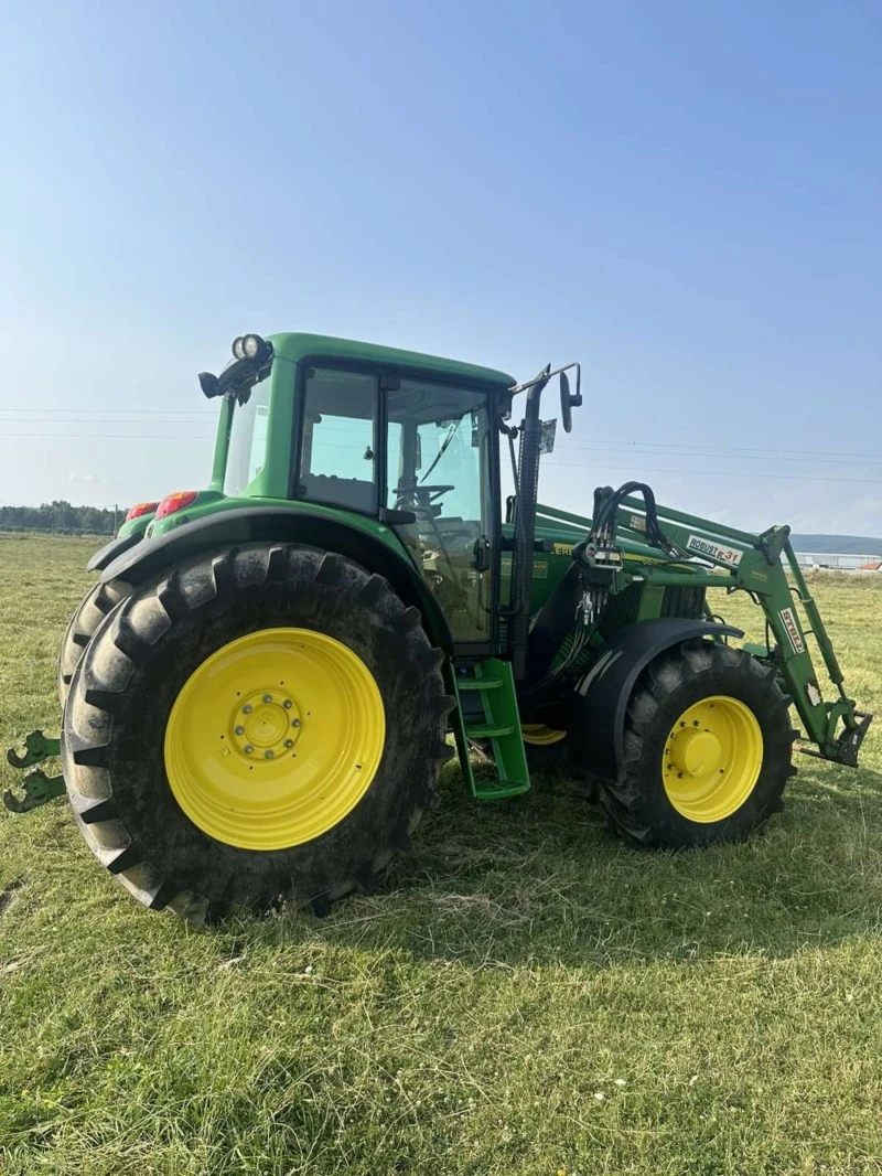 Трактор John Deere 6520, снимка 15 - Селскостопанска техника - 40805708