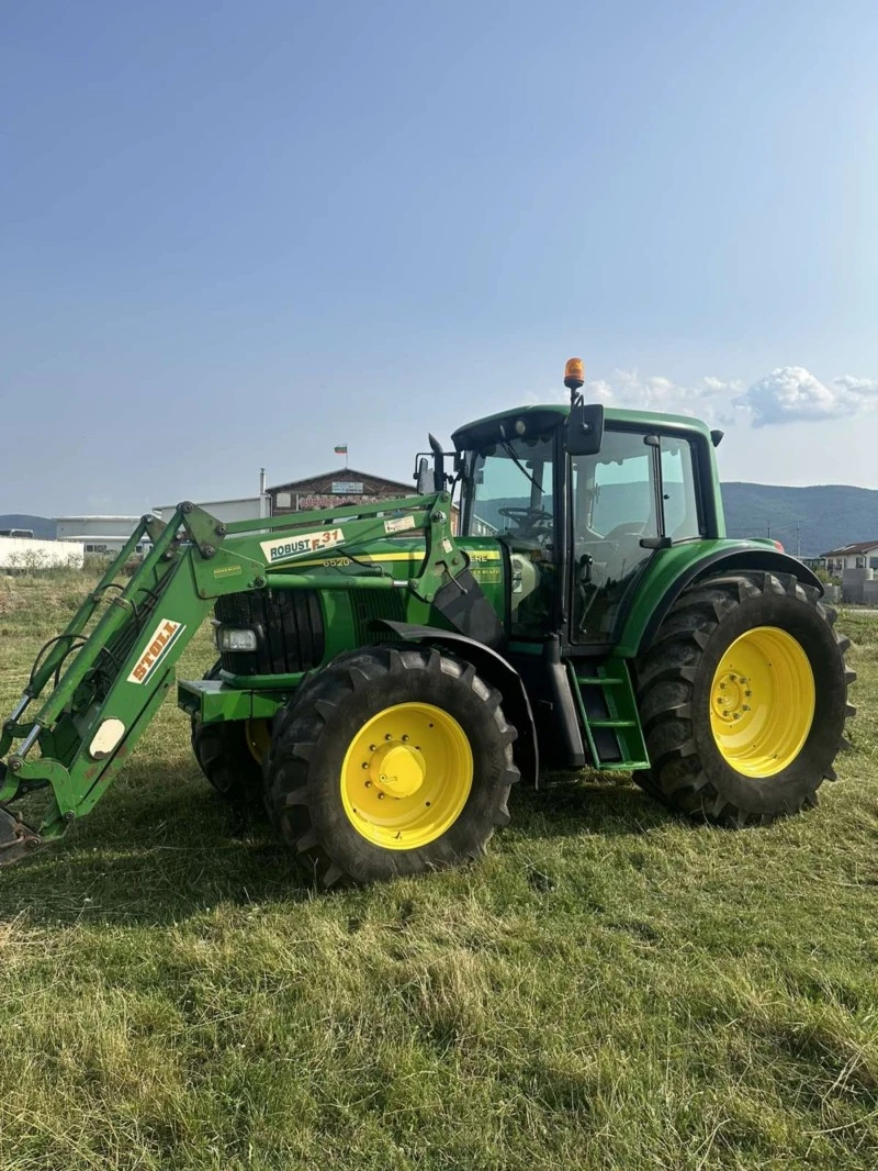 Трактор John Deere 6520, снимка 12 - Селскостопанска техника - 40805708