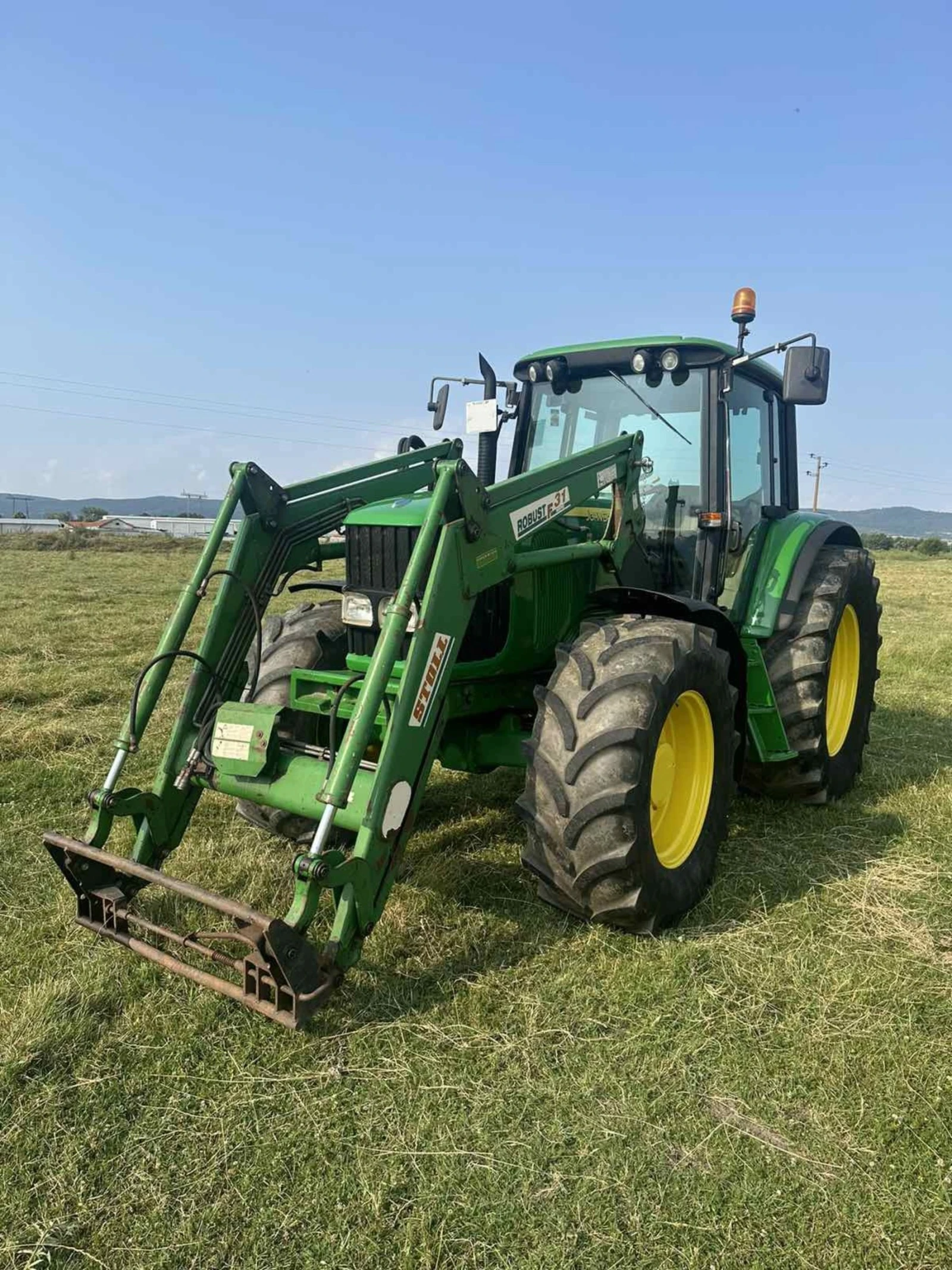 Трактор John Deere 6520 - изображение 3