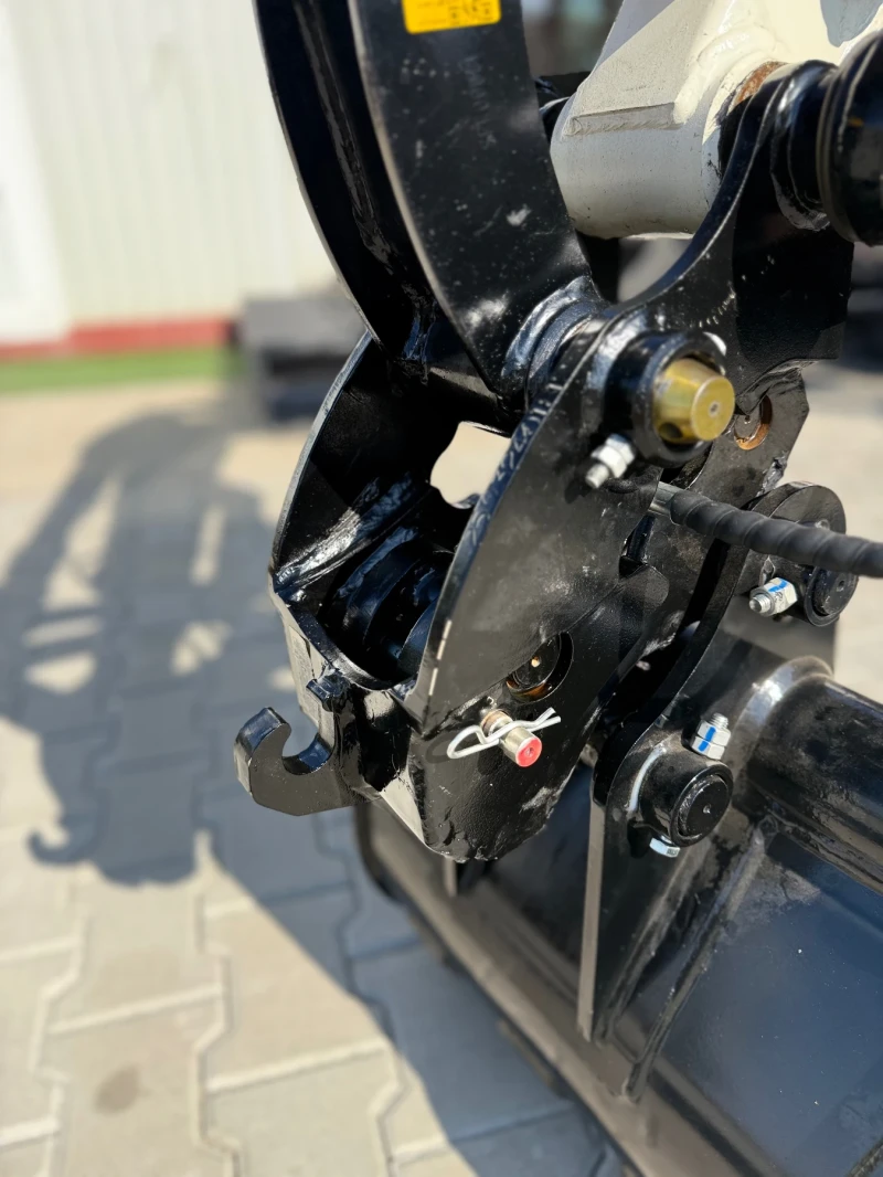 Багер Becker BP27 Becker BY-27 Pro, снимка 9 - Индустриална техника - 51839906