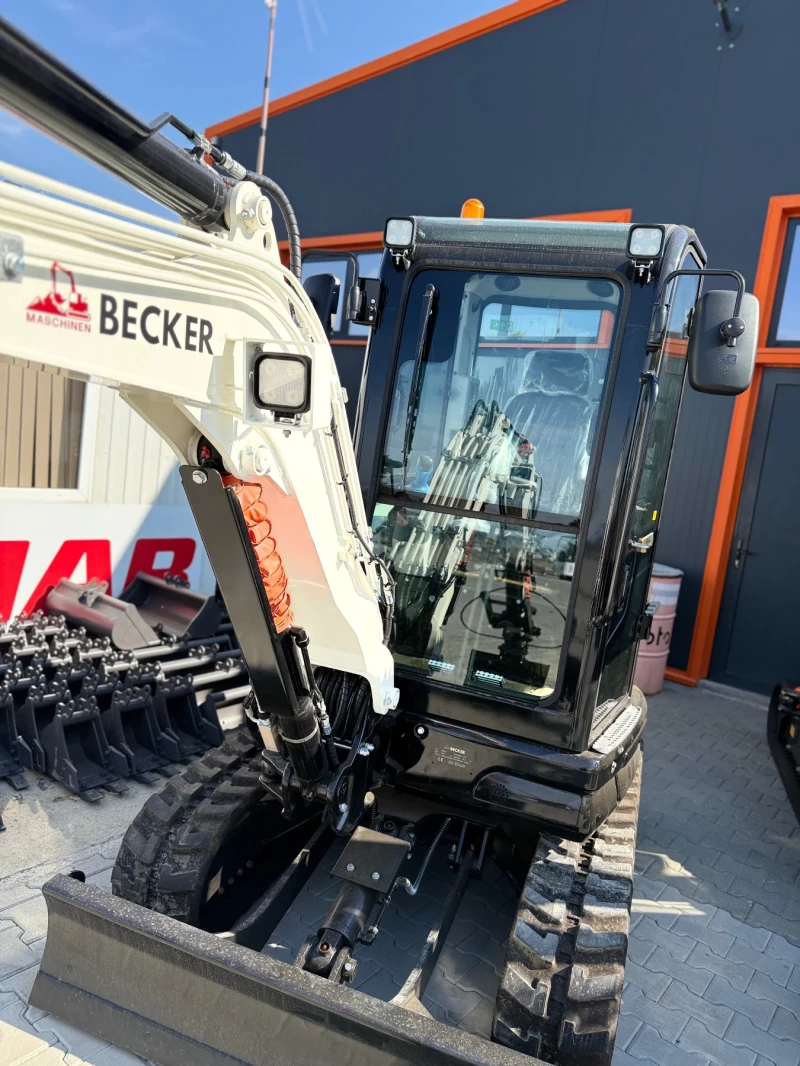 Багер Becker BP27 Becker BY-27 Pro, снимка 8 - Индустриална техника - 51839906