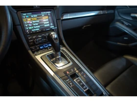 Porsche 911 Carrera Black Edition, снимка 15