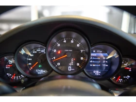 Porsche 911 Carrera Black Edition, снимка 11