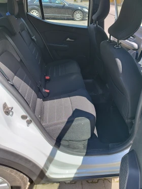 Dacia Sandero Stepway ECO-G 100Газ/бензин, снимка 15