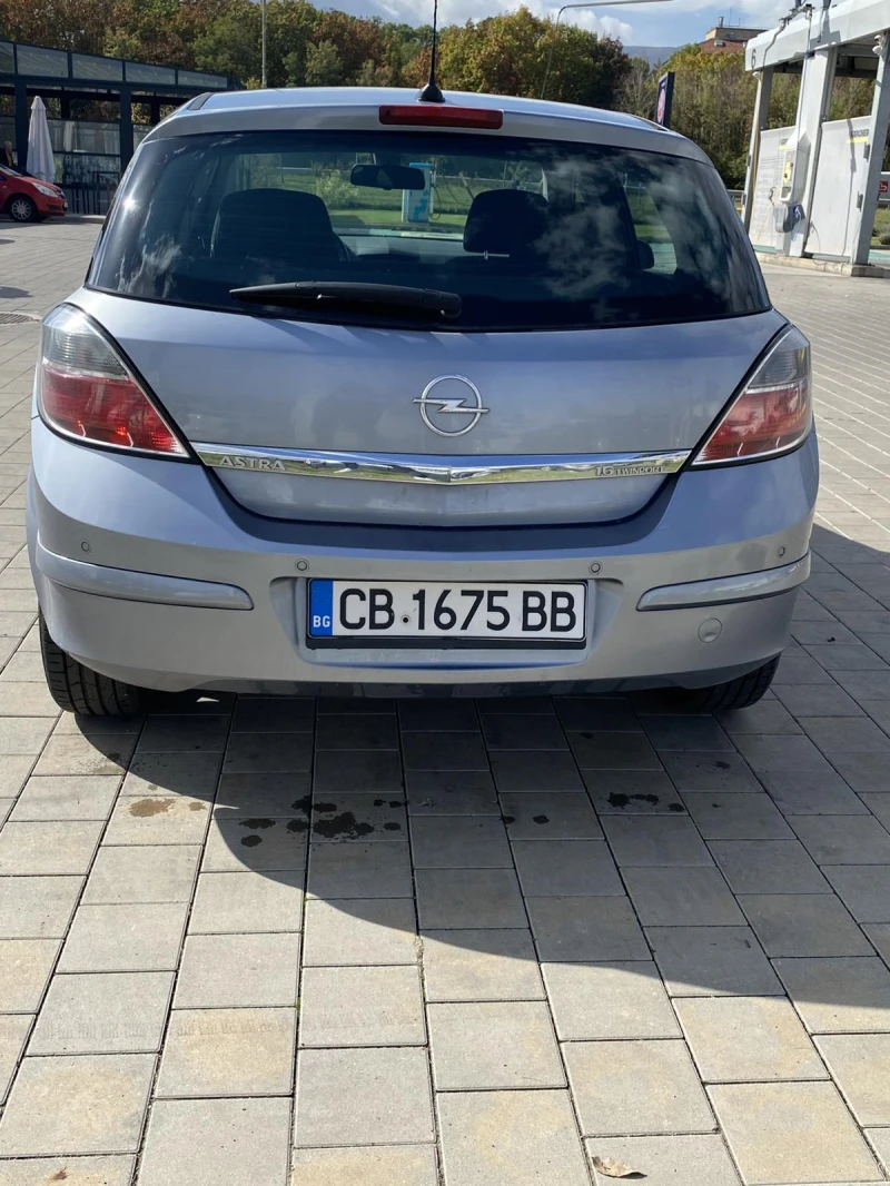 Opel Astra, снимка 5 - Автомобили и джипове - 47549411