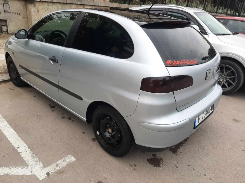 Seat Ibiza, снимка 1 - Автомобили и джипове - 47655377