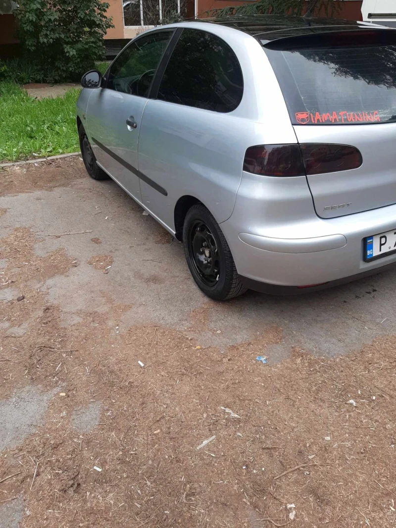 Seat Ibiza, снимка 9 - Автомобили и джипове - 47655377