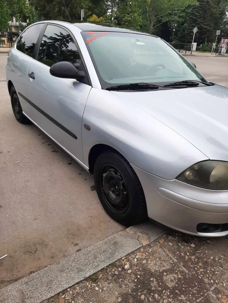 Seat Ibiza, снимка 4 - Автомобили и джипове - 47655377