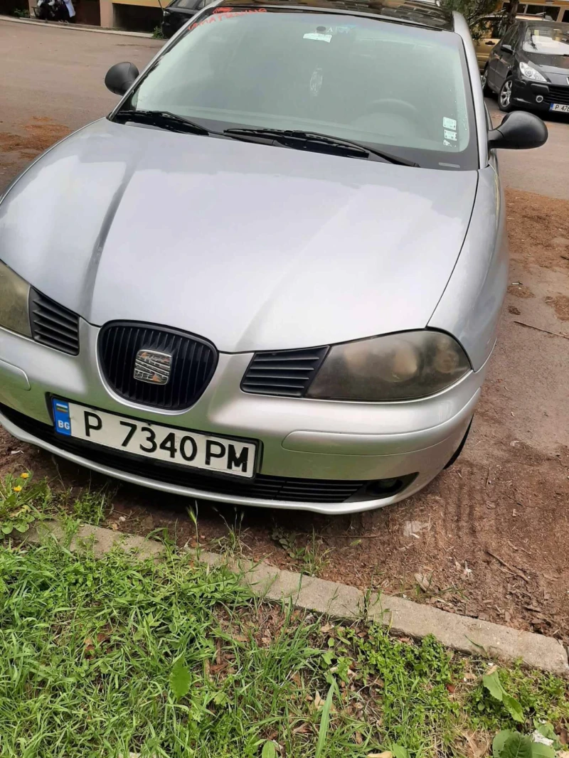 Seat Ibiza, снимка 12 - Автомобили и джипове - 47655377