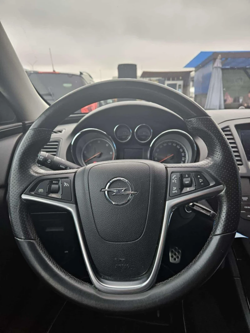 Opel Insignia 2.0 CDTI, снимка 7 - Автомобили и джипове - 48361284