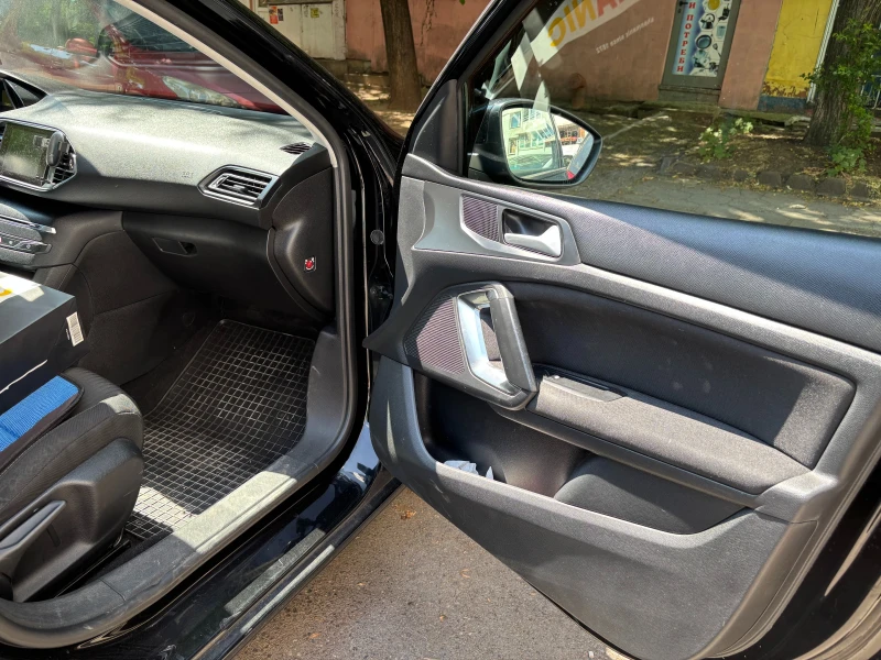 Peugeot 308 1.6 120 кс, снимка 5 - Автомобили и джипове - 52395897