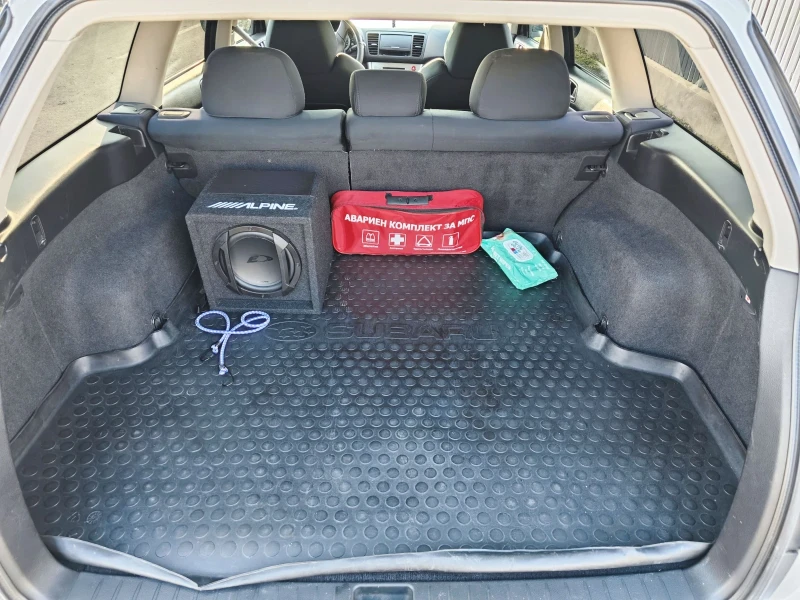Subaru Legacy 2.0 R, снимка 8 - Автомобили и джипове - 52218957