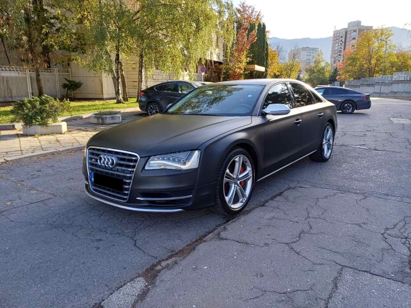 Audi A8 4.2 FSI Quattro 
