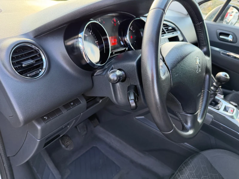 Peugeot 3008 1.6 HDI, снимка 10 - Автомобили и джипове - 52500477