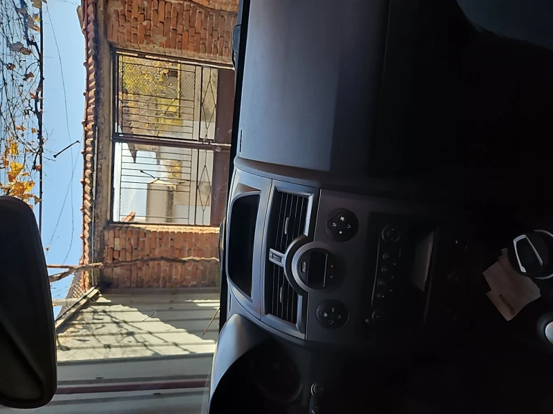 Renault Megane, снимка 8 - Автомобили и джипове - 52503144