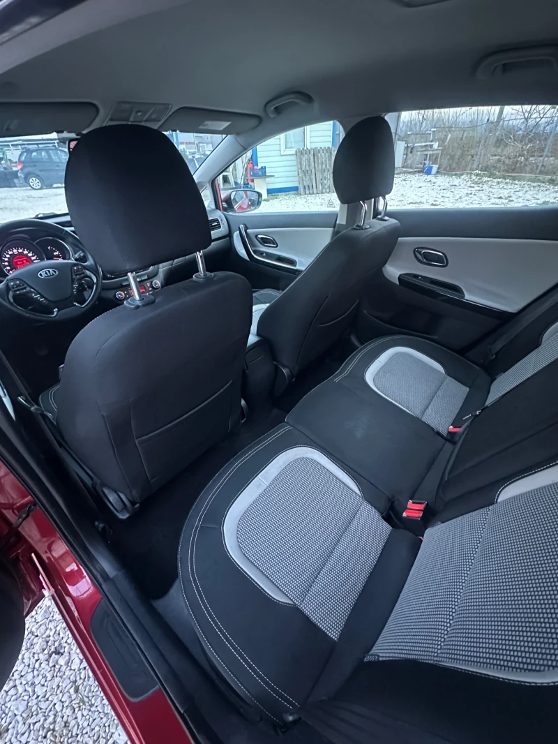 Kia Ceed 1.6 GDI Navi Led , снимка 10 - Автомобили и джипове - 52593965