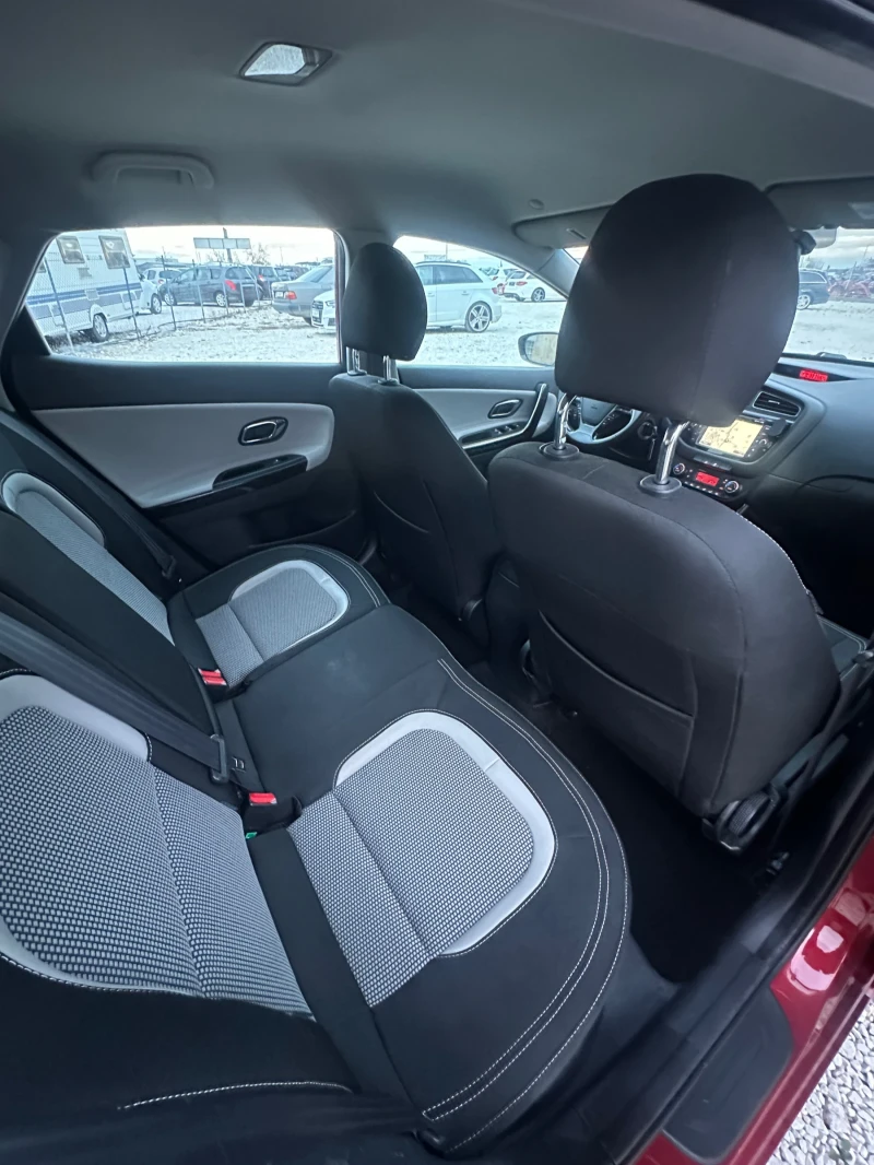 Kia Ceed 1.6 GDI Navi Led , снимка 11 - Автомобили и джипове - 52593965