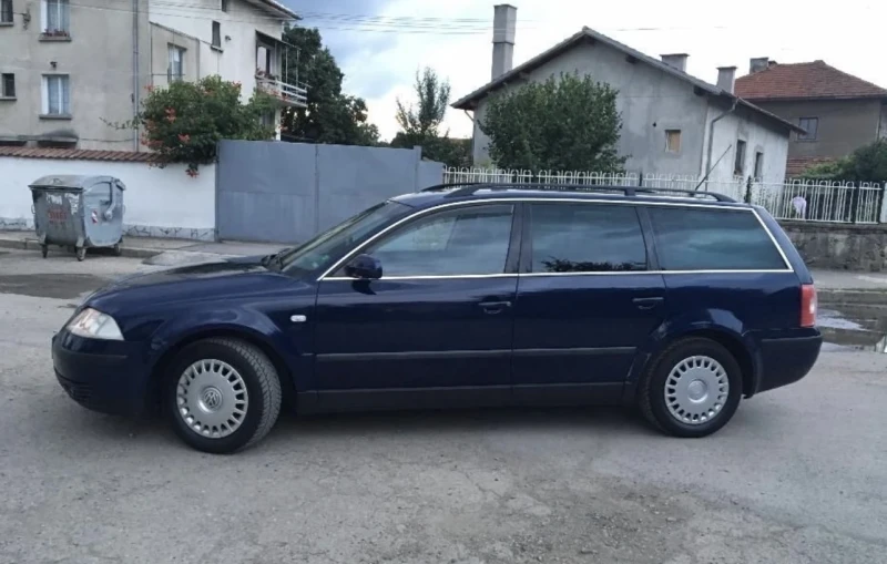 VW Passat, снимка 4 - Автомобили и джипове - 53051857