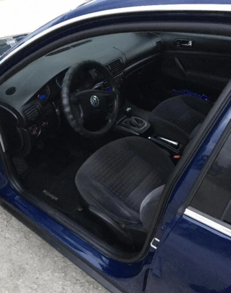 VW Passat, снимка 8 - Автомобили и джипове - 53051857