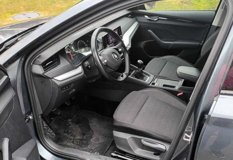 Skoda Octavia 1.5 TSI 6MT, снимка 6 - Автомобили и джипове - 53391635