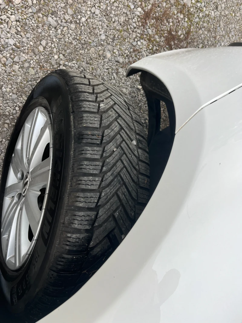 VW Golf 1.2TSI 110p.s, снимка 16 - Автомобили и джипове - 53458199