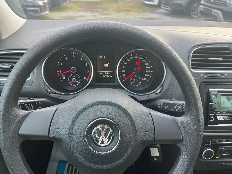 VW Golf 1.2TSI 110p.s, снимка 8 - Автомобили и джипове - 53458199