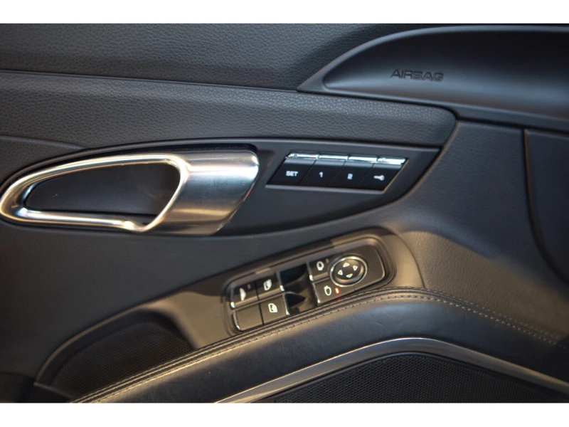 Porsche 911 Carrera Black Edition, снимка 16 - Автомобили и джипове - 53568134