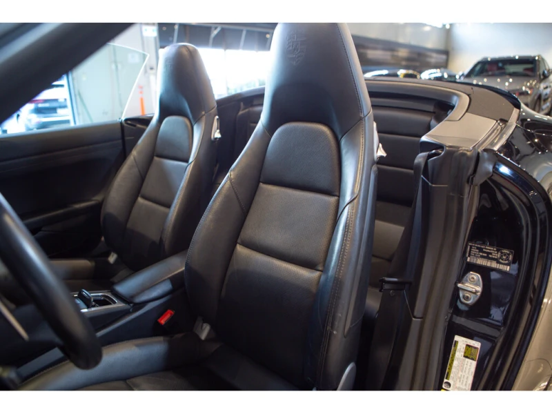 Porsche 911 Carrera Black Edition, снимка 12 - Автомобили и джипове - 53568134