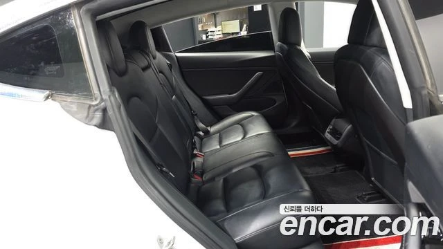 Tesla Model 3, снимка 12 - Автомобили и джипове - 56281908