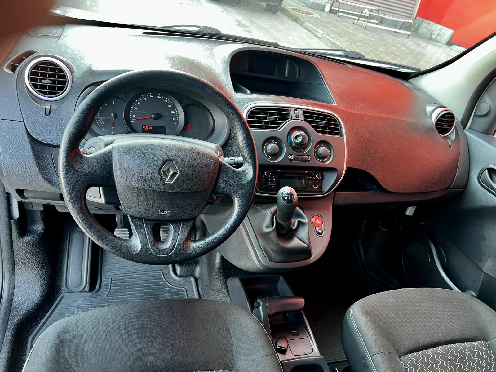 Renault Kangoo MAXI -1.5 DCI 90 к.с. | Mobile.bg — изображение 13