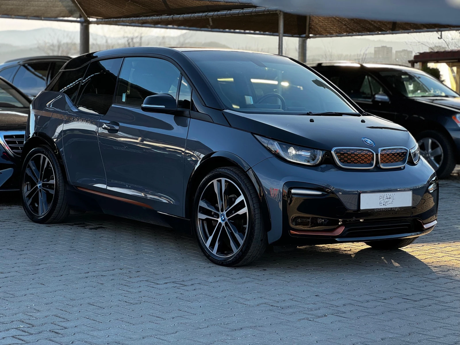 BMW i3 s 120Ah Unique Forever Edition One of 2000 - изображение 3