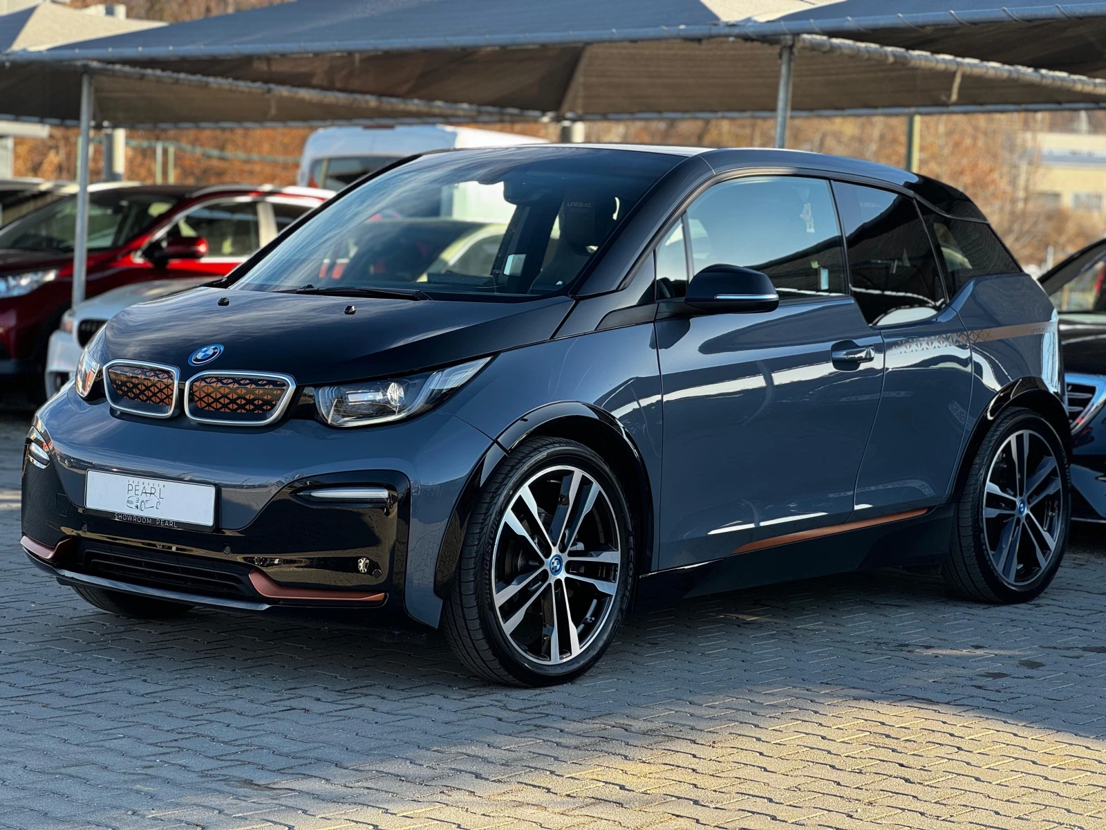 BMW i3 s 120Ah Unique Forever Edition One of 2000 - изображение 2