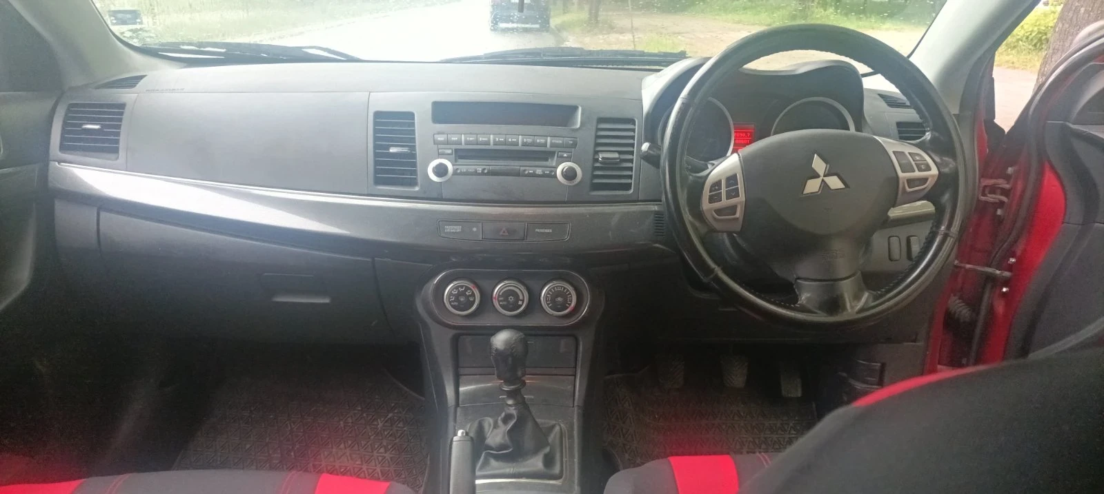 Mitsubishi Lancer  - изображение 5