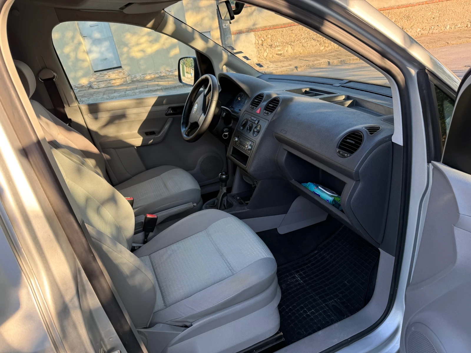VW Caddy  - изображение 5