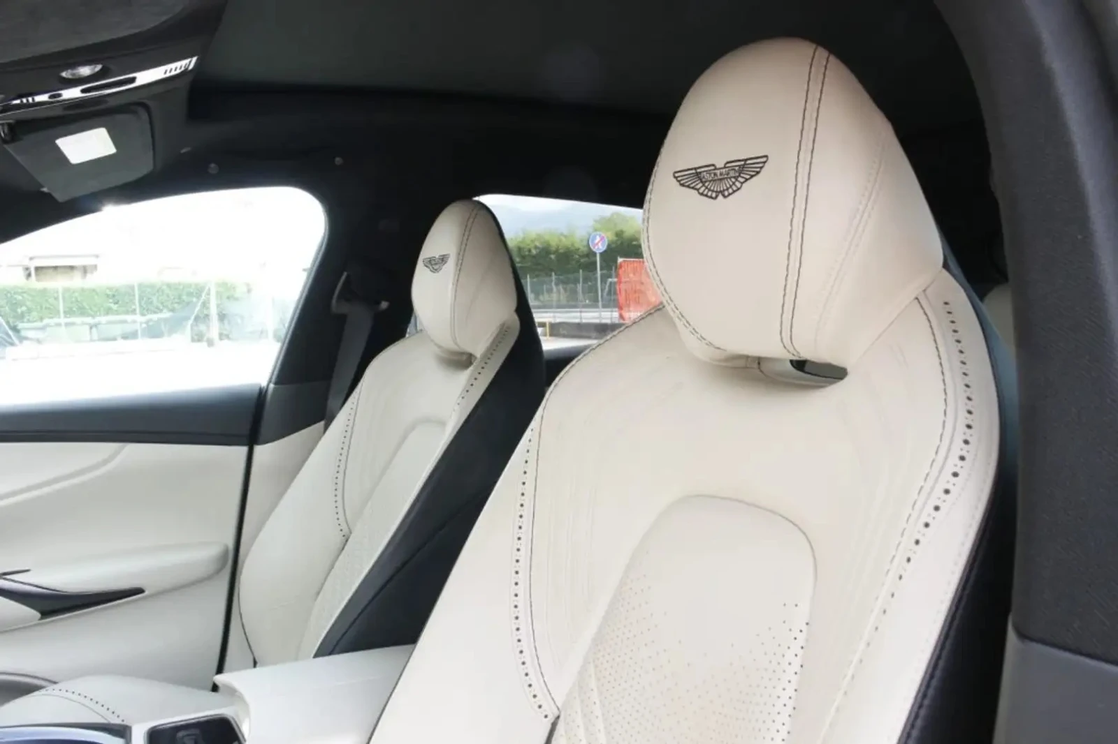 Aston Martin DBX 4.0 V8 AWD - изображение 6