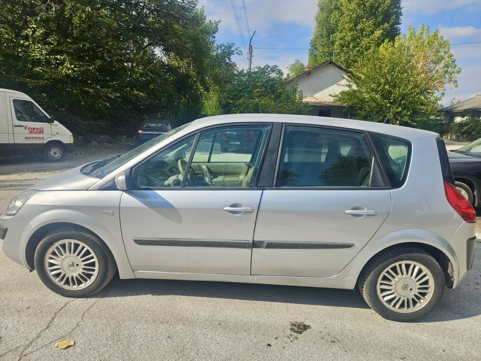Renault Scenic 1.6 111кс - изображение 5