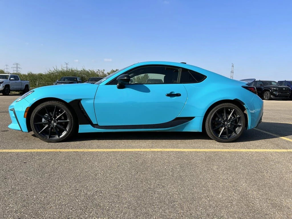 Toyota GR86 Premium Coupe RWD * АвтоКредит* (ЦЕНА ДО БГ) - изображение 4