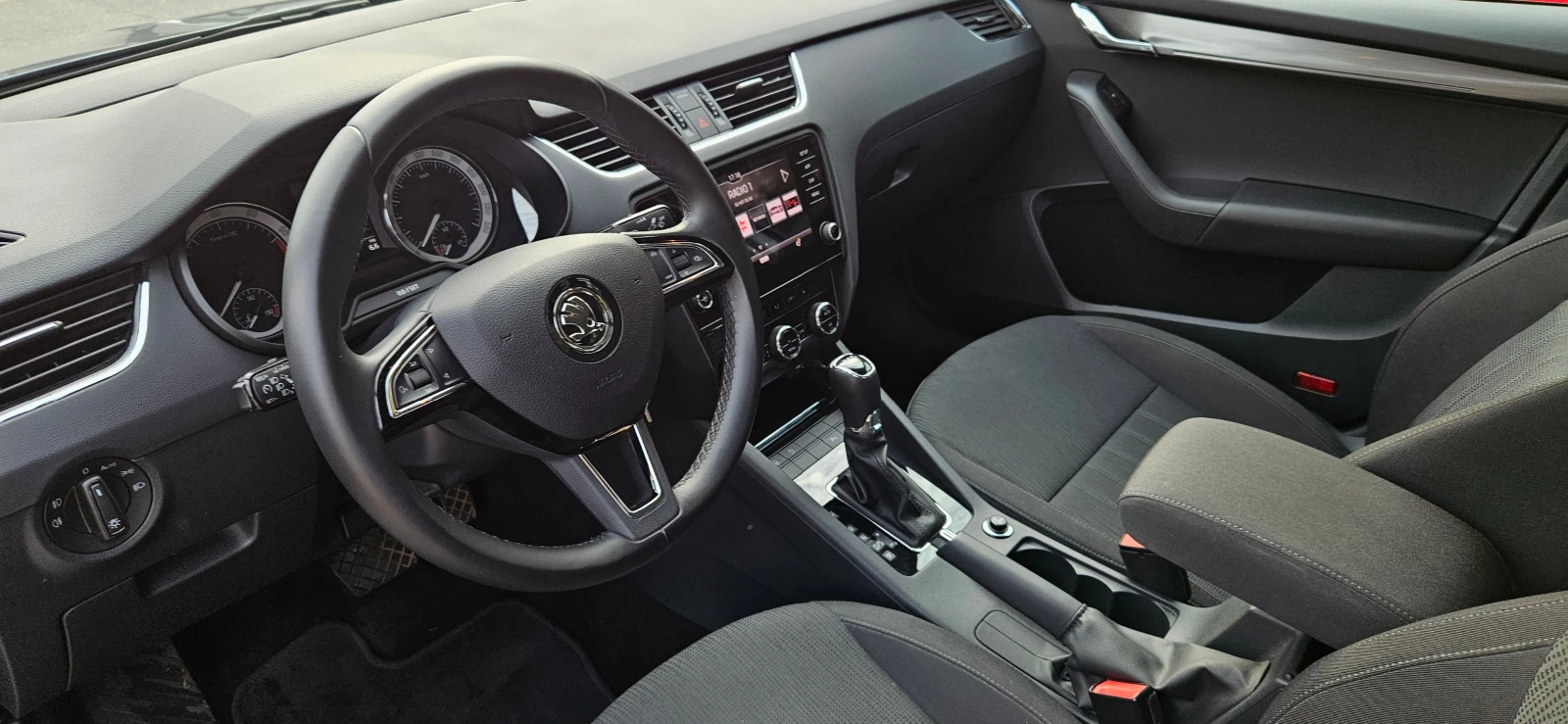 Skoda Octavia 1.5TSI  DSG - изображение 8