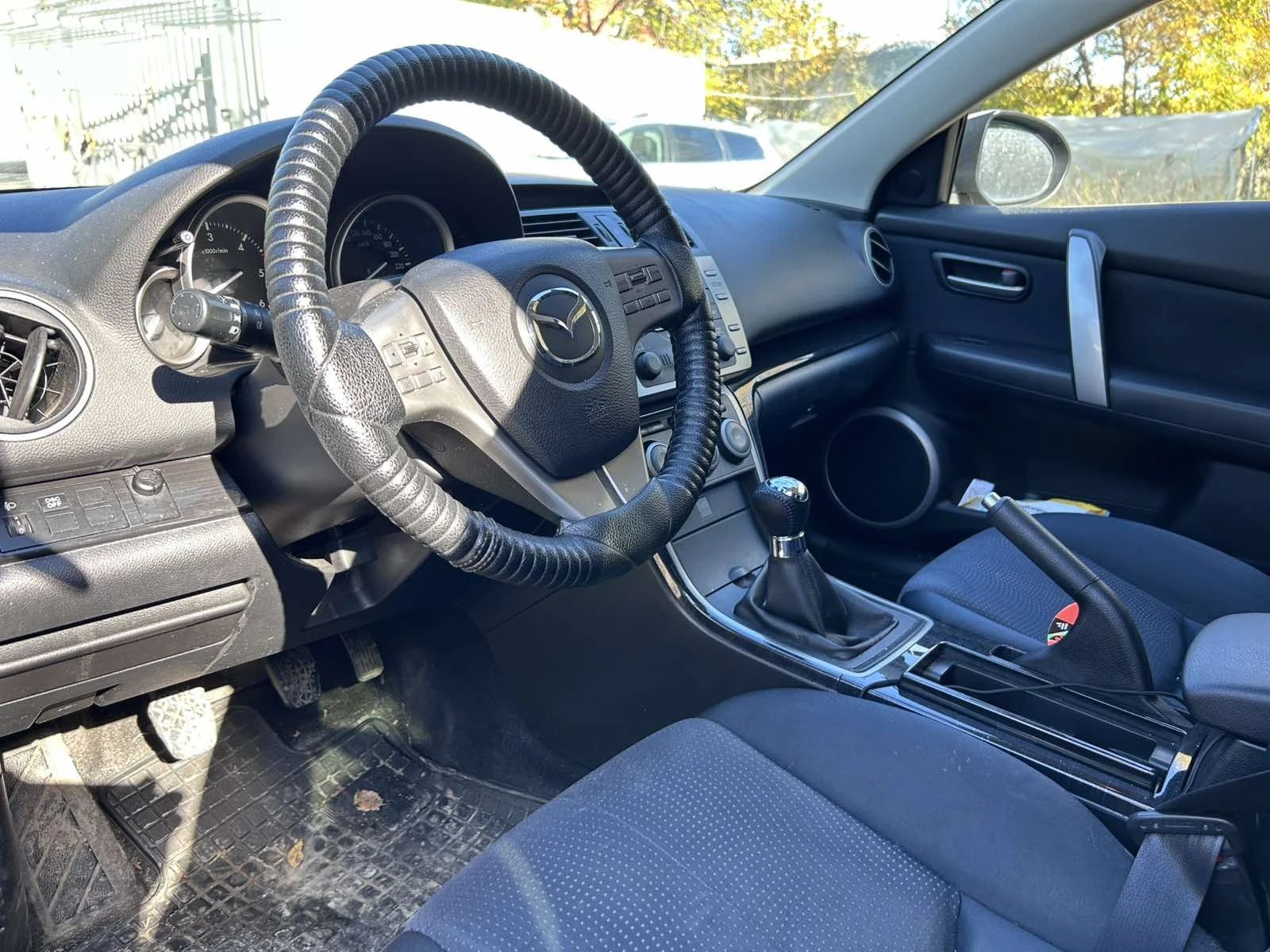 Mazda 6 2.0 MZR  - изображение 5