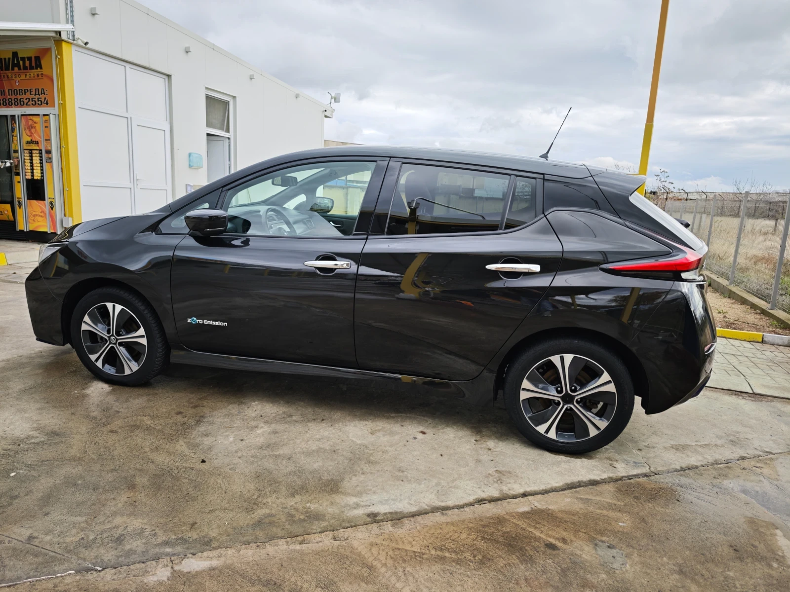 Nissan Leaf   - изображение 5